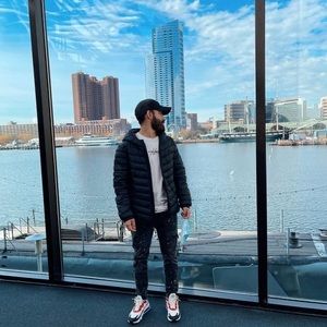 Meet your Posher, Steve